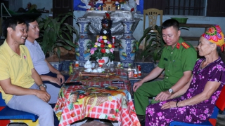 Trưởng Công an xã được người dân nhận làm con nuôi