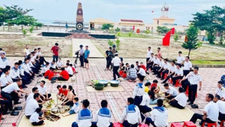 Bài cuối: Vươn tới một trung tâm chính trị, kinh tế, văn hoá xã hội trên biển