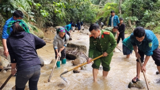 Khánh thành cây cầu nối nhịp yêu thương ở xã biên giới Hà Giang