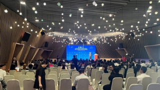 Kiểm tra đột xuất và đình chỉ hội thảo thẩm mỹ trái phép liên quan đến “Mr. Lee”