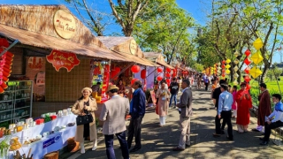 Nhiều hoạt động đặc sắc phục vụ người dân, du khách tại “Tết Huế" 2024