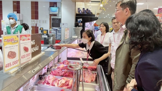 Cẩn trọng với thực phẩm không rõ nguồn gốc trong dịp Tết