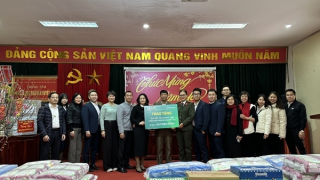 Báo CAND, Ngân hàng BIDV trao quà Tết cho những mảnh đời kém may mắn