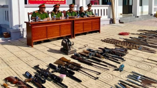 Ninh Thuận tiêu hủy gần 540 vũ khí, hung khí, công cụ hỗ trợ