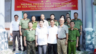 Bàn giao Nhà tình nghĩa người có công trong Kế hoạch phản gián CM12