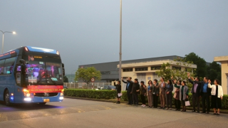 Thêm nhiều chuyến xe 0 đồng đưa công nhân và người thân về quê đón Tết
