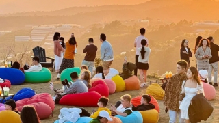 Cận Tết, du khách lên Đà Lạt tăng đột biến