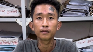 Bắt hai tên cướp táo tợn khống chế cướp vàng của nữ sinh trong đêm