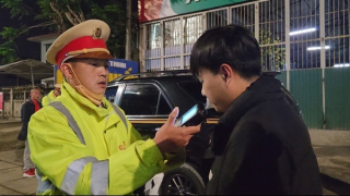 Xuyên đêm đảm bảo an toàn cho người dân đón Tết vui xuân