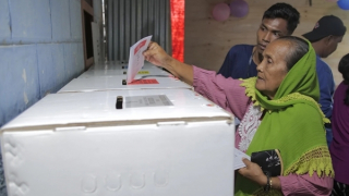 Sơ bộ bầu cử tại Indonesia: Tướng lĩnh quân đội đang dẫn đầu