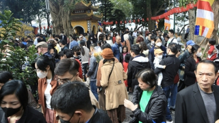 Du lịch Hà Nội hút khách đầu năm mới