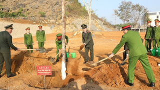 Công an tỉnh Sơn La ra quân Tết trồng cây Xuân Giáp Thìn 2024