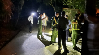 Gần 100 người tìm kiếm xuyên đêm vẫn chưa phát hiện du khách mất tích khi đi dã ngoại