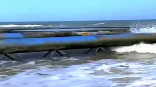 Phát hiện vật thể lạ “khổng lồ” trôi dạt vào bờ biển Thừa Thiên Huế