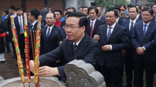 Chủ tịch nước dâng hương tưởng niệm Đức vua An Dương Vương