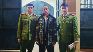 Khởi tố, bắt tạm giam đối tượng chống đối khi bị kiểm tra nồng độ cồn