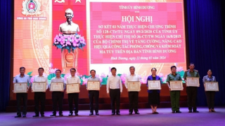 Ba năm thu giữ hơn 100 kg ma túy và 25 khẩu súng