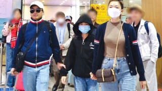 Khởi tố đối tượng lừa đảo trên mạng bằng hình thức bán vé máy bay