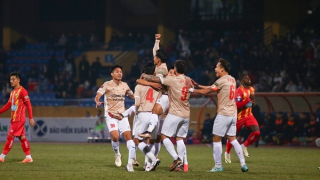 Đánh bại Đông Á Thanh Hoá, Công an Hà Nội leo lên vị trí thứ 2