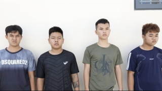 Bắt nhóm đối tượng thủ súng, dao đánh người trọng thương