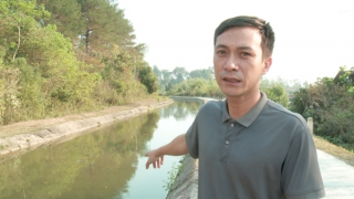 Đại uý Công an lao vào dòng nước xiết, cứu người đuối nước