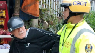 Tạm giữ ma men đấm CSGT