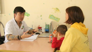 Chuyện cảm động về những thầy thuốc kiêm giáo viên mầm non