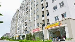 Ngân hàng mong gỡ thủ tục về đất để "tiêu tiền"