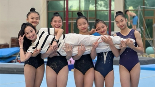 Chặng đường sự nghiệp không yên ả của “búp bê” Ngân Thương