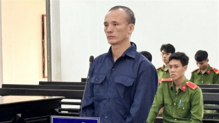 Đâm chết đồng nghiệp trên tàu cá, lãnh án 18 năm tù