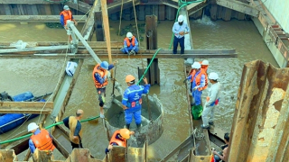 Chủ động ứng phó với hạn, mặn