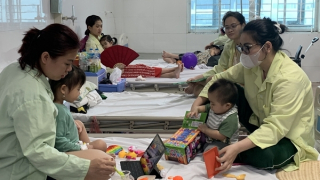 Hà Nội gia tăng trẻ mắc ho gà