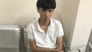 Bắt nóng tên trộm, trả lại tài sản cho du khách nước ngoài