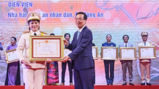 Chủ tịch nước dự Lễ trao tặng danh hiệu Nghệ sĩ Nhân dân, Nghệ sĩ Ưu tú