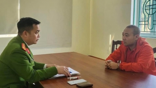 Bắt đối tượng khống chế, cướp tài sản của các nữ tài xế