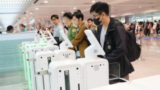 Đề xuất rút ngắn thời gian xuất nhập cảnh tại sân bay Tân Sơn Nhất để phát triển du lịch