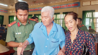 Tuổi trẻ Công an tỉnh Sóc Trăng hướng về biên giới Tổ quốc