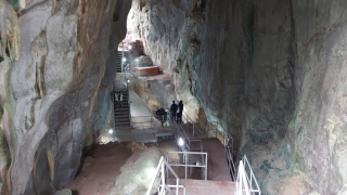 Hang Con Moong - "Pho sử sống" về nơi cư trú của người tiền sử