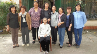 Chuyện về những cô giáo Trường Trỗi vợ lính