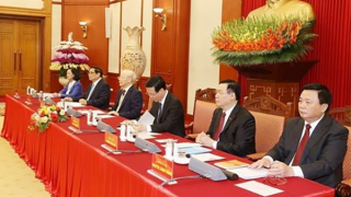 Kiên định và sáng tạo