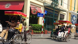 Lượng khách tăng cao nhưng ngành du lịch vẫn khó khăn