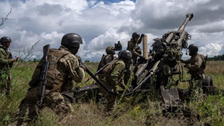 Mỹ tiếp tục bơm thêm 300 triệu USD đạn dược cho Ukraine