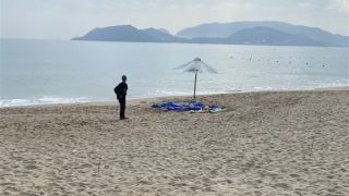 Tìm thấy thi thể nam sinh lớp 9 chết đuối khi tắm biển Nha Trang