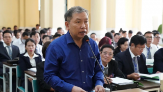 Cựu Chủ tịch SCB cảm thấy mình như bù nhìn, không được ý kiến