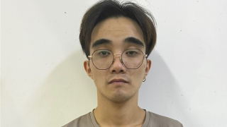 Đặt xe ôm công nghệ, mượn điện thoại của bác tài gọi nhờ rồi biến mất