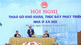 Thủ tướng chủ trì Hội nghị tháo gỡ khó khăn, thúc đẩy phát triển nhà ở xã hội