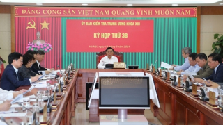 Ủy ban Kiểm tra Trung ương đề nghị kỷ luật đảng viên vi phạm tại Đảng bộ Vĩnh Phúc và Quảng Ngãi