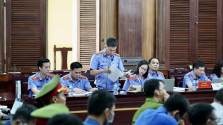 Bị đề nghị tử hình, Chủ tịch Vạn Thịnh Phát ngất xỉu