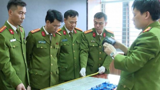 Săn “sói trắng” trong những ngày xuân