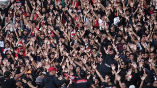 Tuyển Việt Nam và sức nóng từ sân Bung Karno